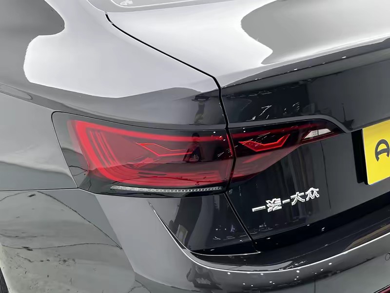 Volkswagen Sagitar 2023