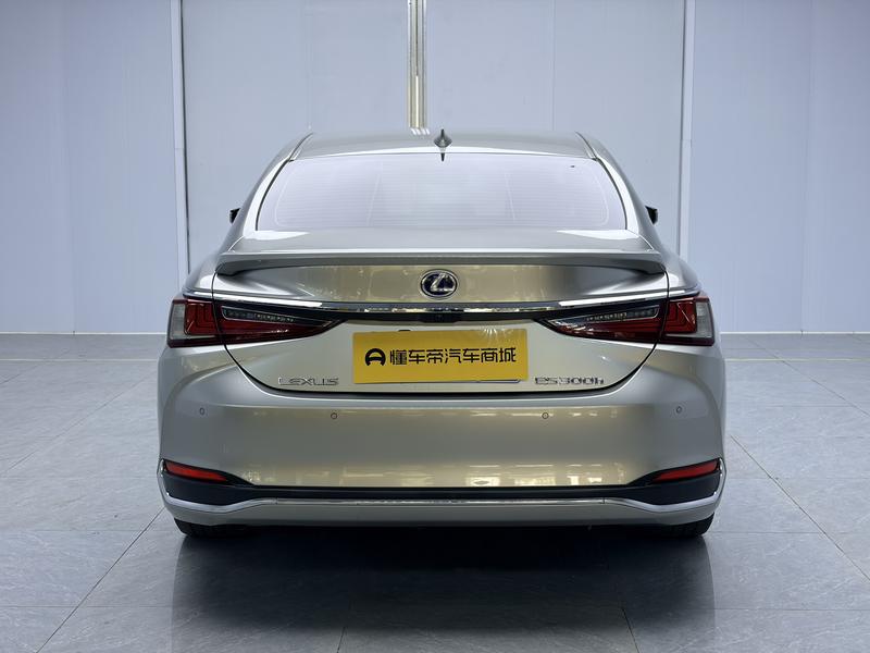 Lexus Lexus ES 2021