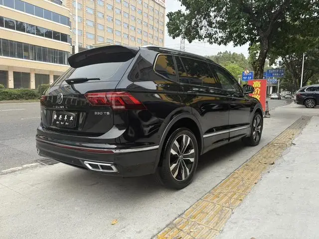 Volkswagen Tiguan L 330TSI two-wheel drive R-Line Premium edition