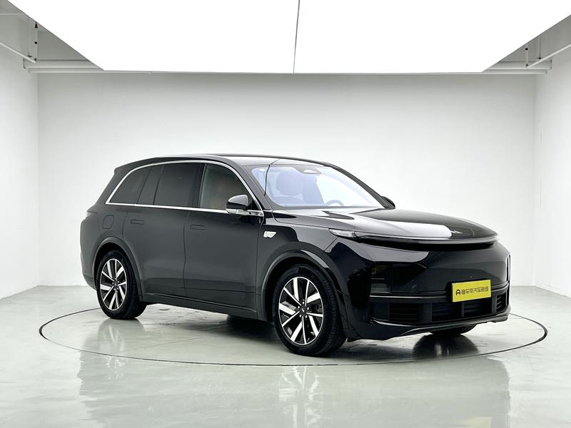 Li Auto Ideal L8 2023