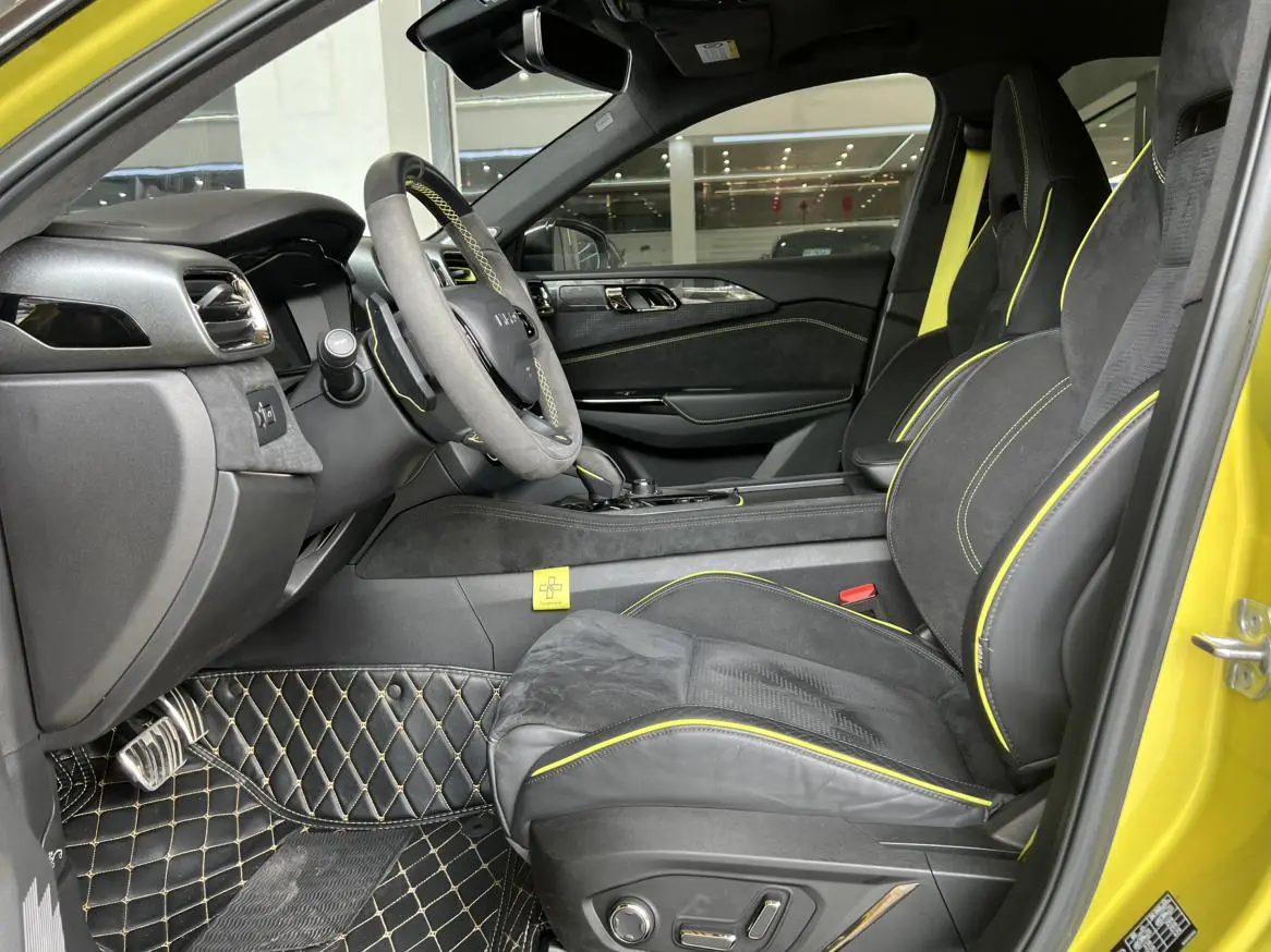 LYNK & CO Lynk 03 03+2.0 TD Automatic Yufeng Version