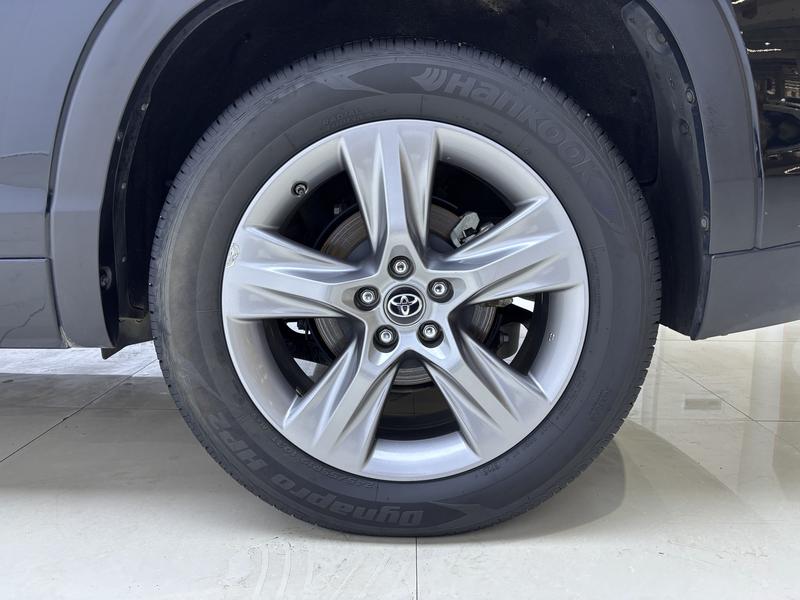Toyota Highlander 2021