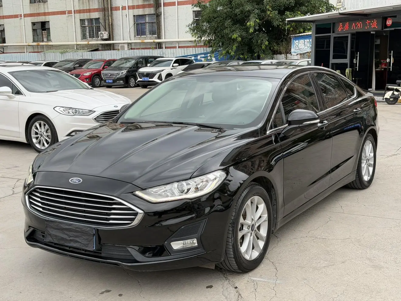 Ford Mondeo EcoBoost 180 Luxury