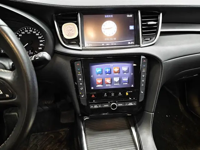 Infiniti Infiniti QX50 2.0T two-wheel drive fashion version