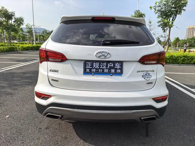Hyundai Shengda 2.0T automatic four-wheel drive intelligent 7-seater