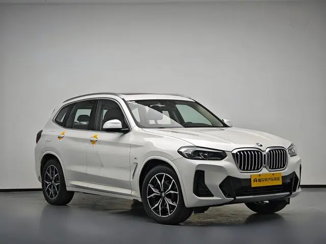 BMW BMW X3 Facelift xDrive25i M sports suit