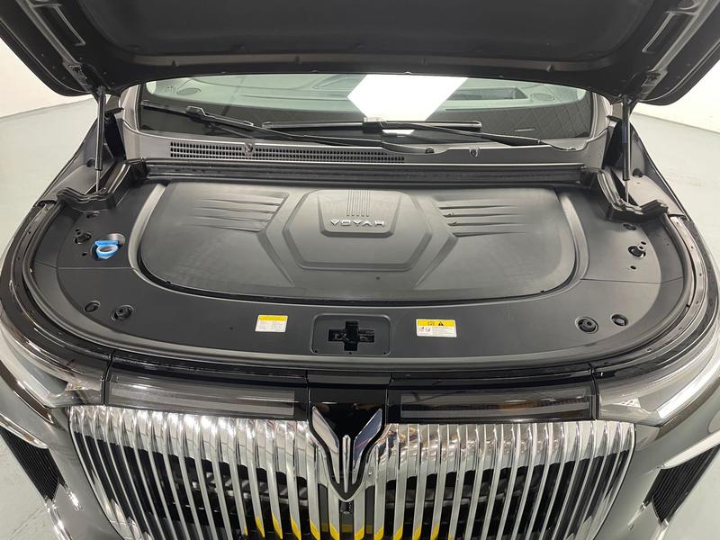 Voyah Lantu Dreamer PHEV 2025