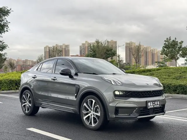 LYNK & CO Lynk 05 2.0TD four-wheel drive Halo