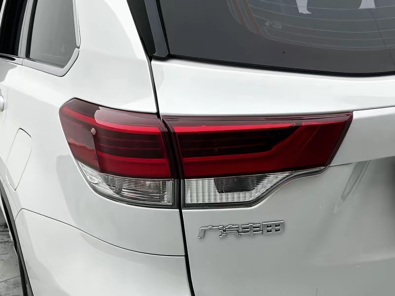 Toyota Highlander 2021