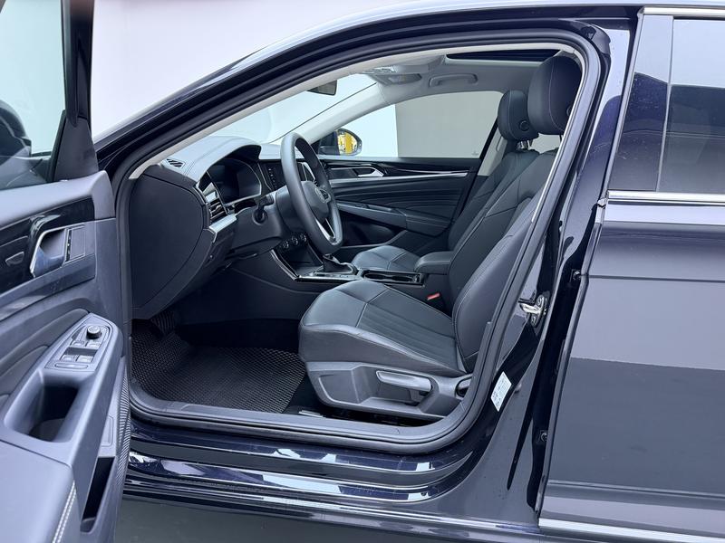 Volkswagen Passat 2024