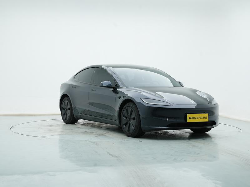 Tesla Model 3 2025