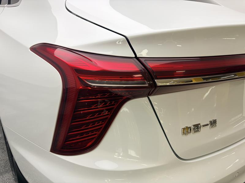 Hongqi Red Flag H5 2024