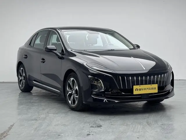 Hongqi Hongqi E-QM5 Facelift basic travel version