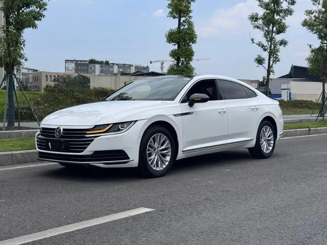 Volkswagen Volkswagen CC 330TSI Charm Edition Country V