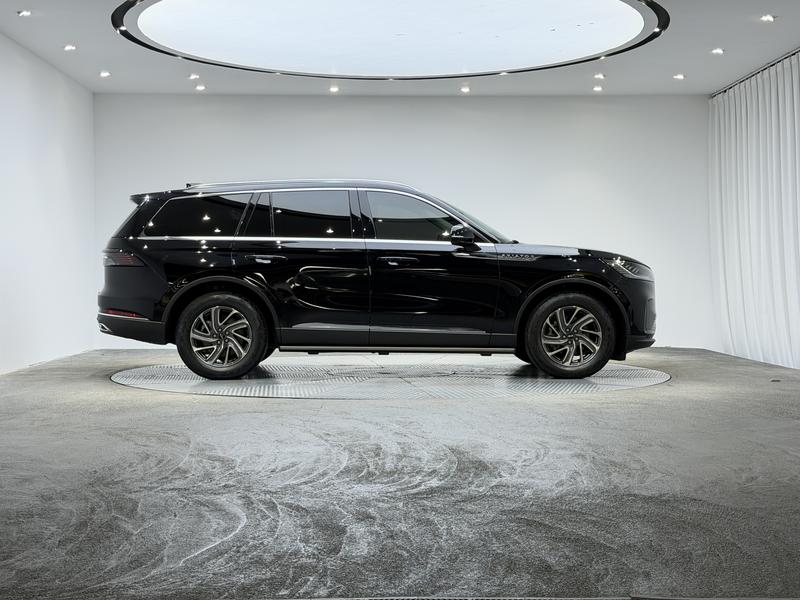 Lincoln aviator 2024