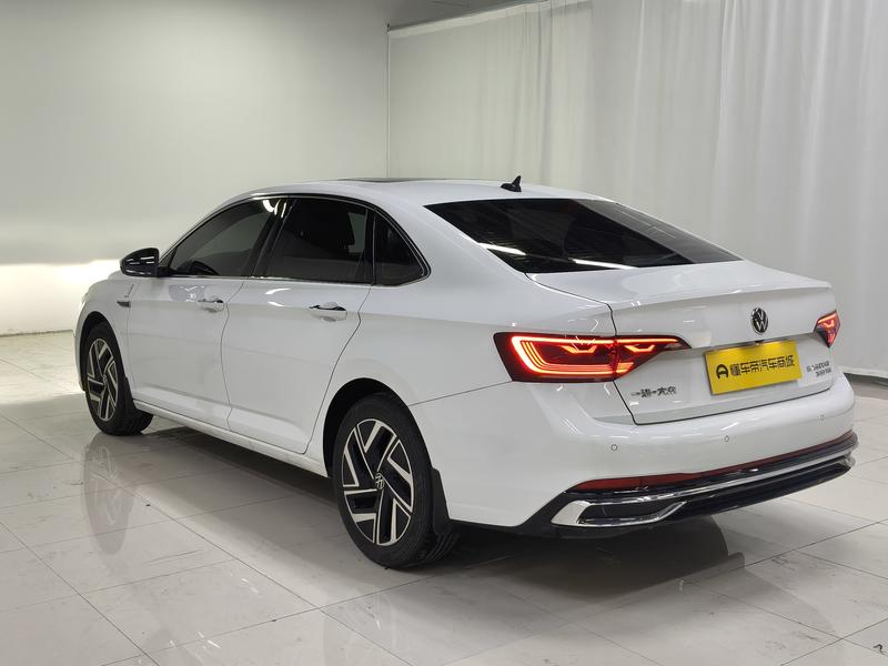 Volkswagen Sagitar 2024