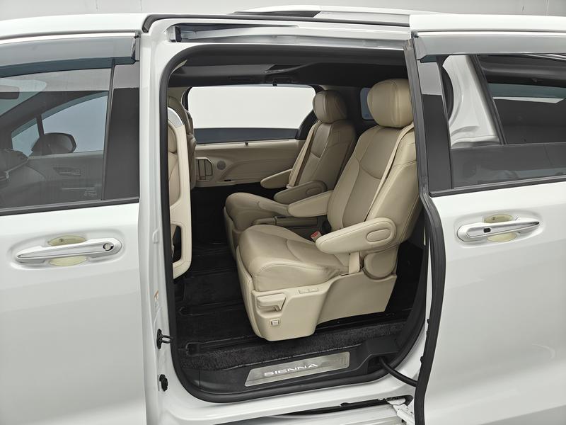 Toyota Sienna 2023