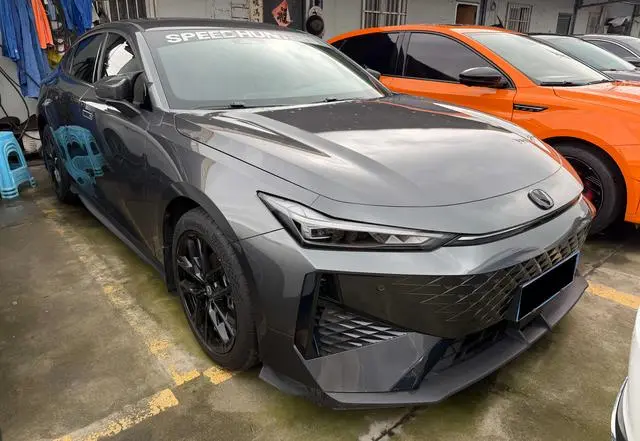 Changan Changan UNI-V 1.5T Exclusive type