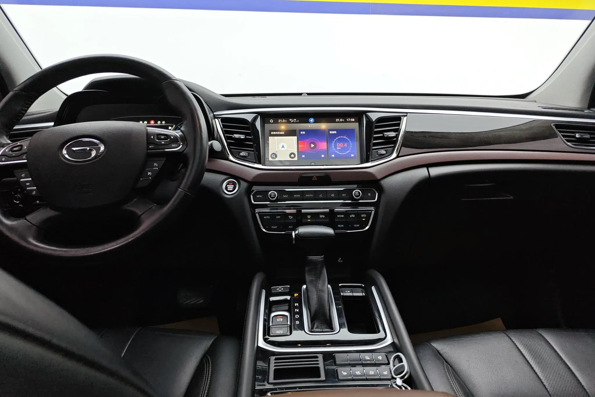 GAC Trumpchi GS8 320T two-wheel drive luxury Zhilian Edition 7 seats