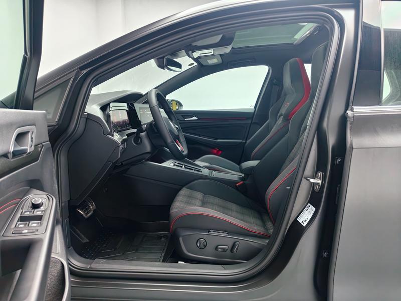 Volkswagen Golf GTI 2023
