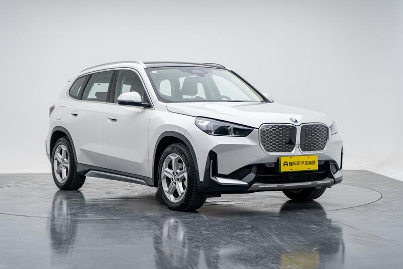 BMW BMW iX1 2026