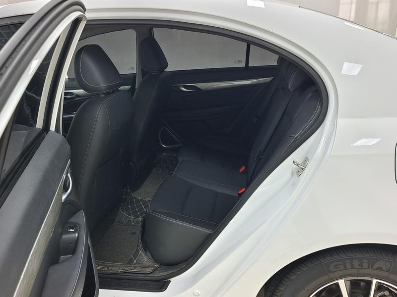 Geely Emgrand 2019