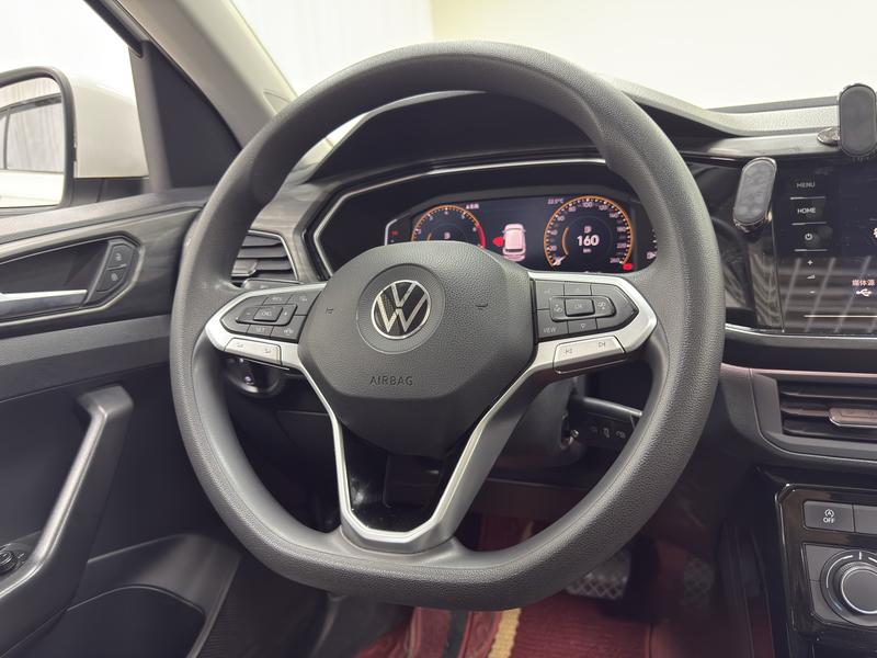 Volkswagen Explore Shadow 2020
