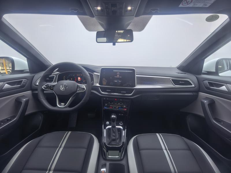 Volkswagen T-Roc 2025