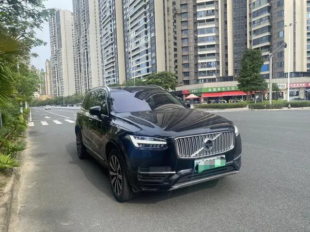 Volvo Volvo XC90 PHEV E-drive hybrid T8 Zhizun Edition 7-seater Country V