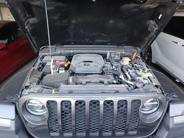 Jeep Wrangler 4xe PHEV Four-door 2.0T 4xe Sahara