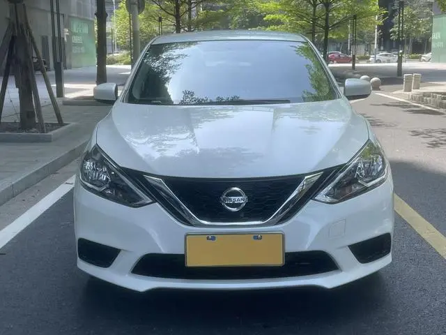 Nissan Xuan Yi Classic 1.6 XE CVT Comfort Edition