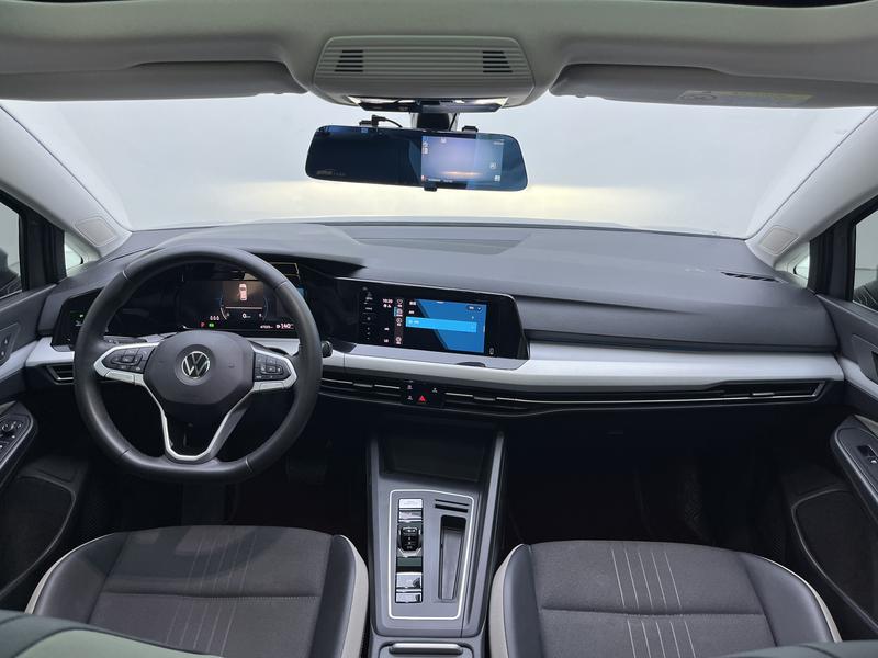 Volkswagen golf 2023