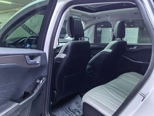 Ford Ruiji EcoBoost 245 two-wheel drive Yaoxiang model
