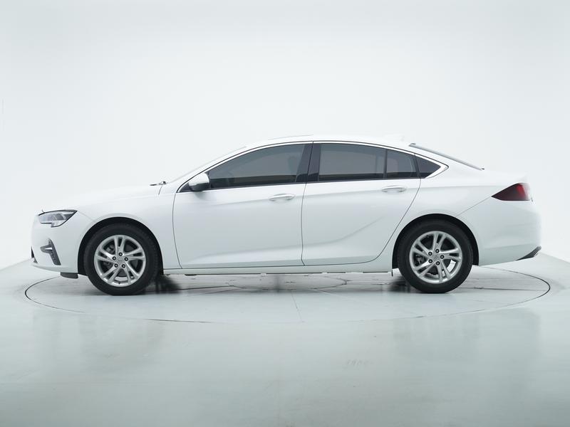 Buick Regal 2021