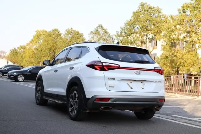 Hyundai Tucson 280TGDi dual-clutch two-wheel drive fashion version of the country VI