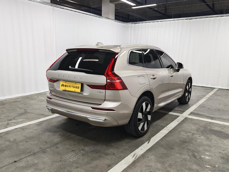 Volvo Volvo XC60 PHEV 2025