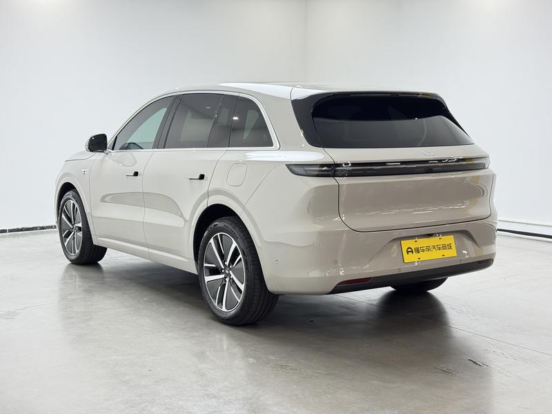 Li Auto Ideal L6 2024