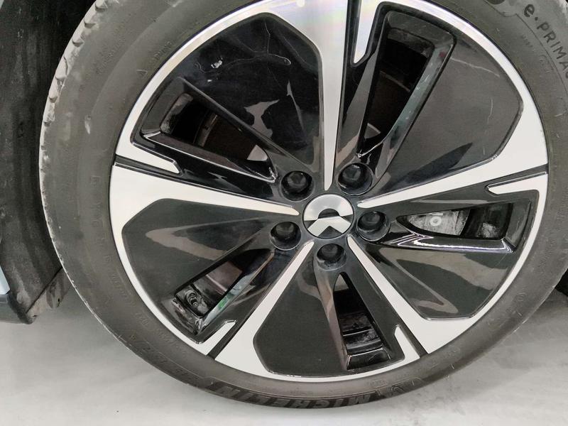 NIO NIO ET5 2025