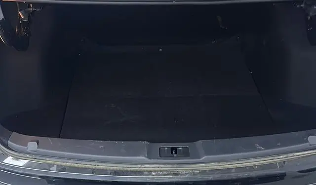 Hongqi Hongqi E-QM5 Facelift basic travel version