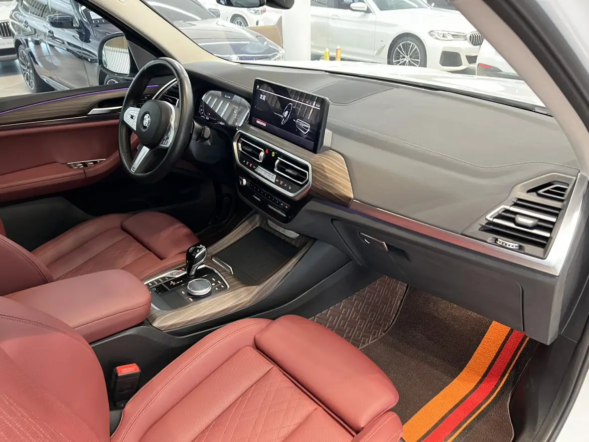BMW BMW X3 The second facelift xDrive30i leading M Yao Ye suit
