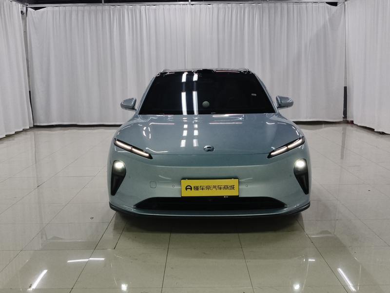 NIO NIO ET5 Touring 2023
