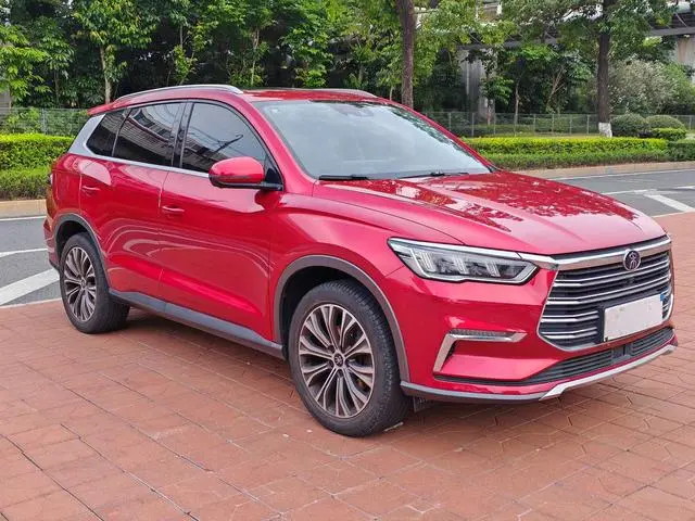 BYD Song Pro DM DM 1.5T four-wheel drive performance version flagship model