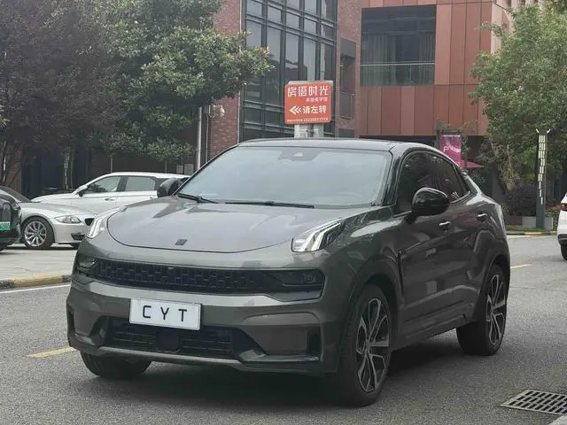 LYNK & CO Lynk 05 2.0TD four-wheel drive Halo