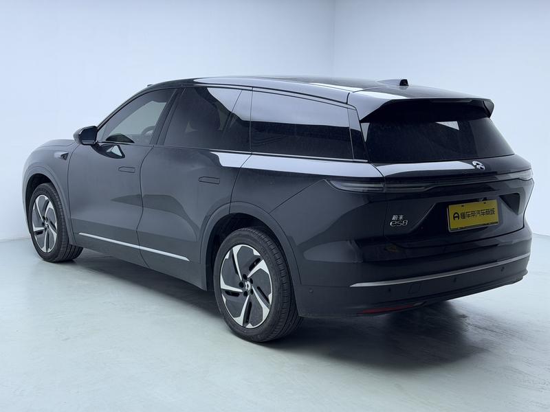 NIO NIO ES8 2023