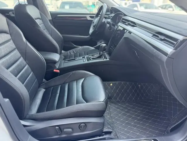 Volkswagen Volkswagen CC 380TSI eye-catching version