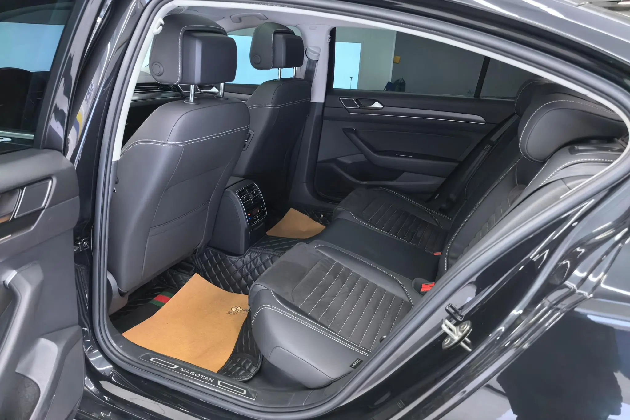 Volkswagen Magotan 330TSI DSG Luxury