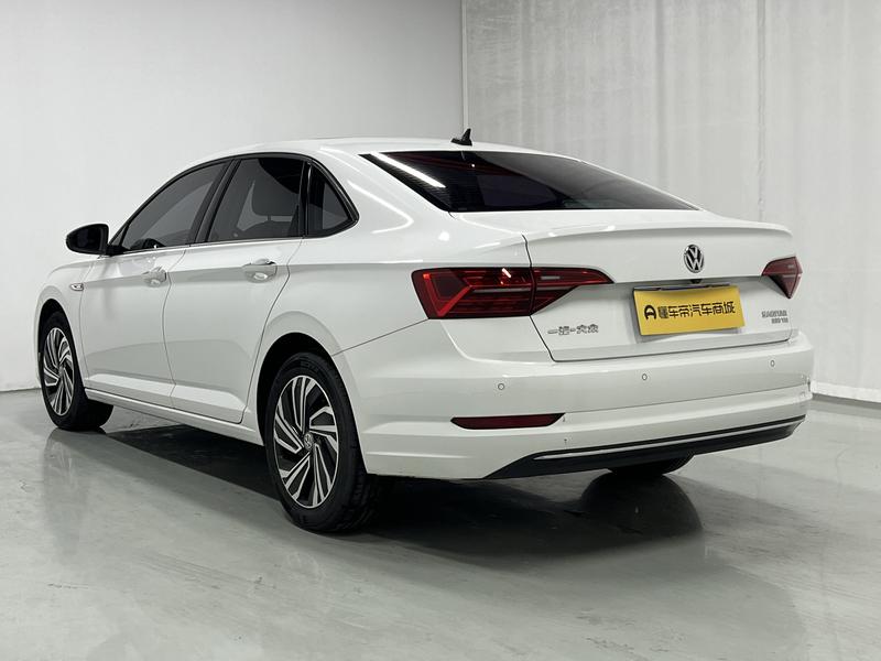 Volkswagen Sagitar 2021