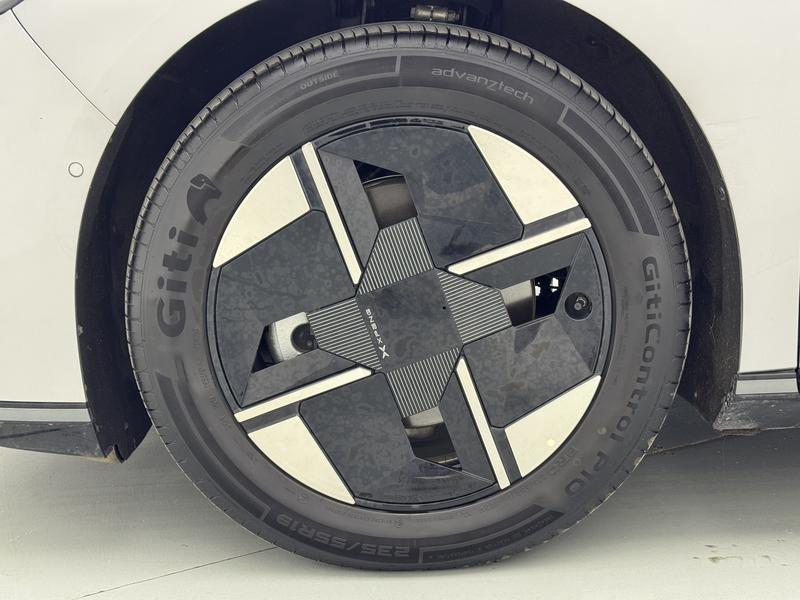 XPeng Xiaopeng P7+ 2026