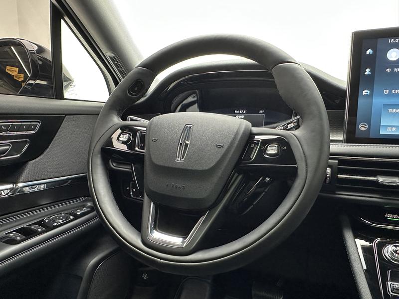 Lincoln adventurer 2022