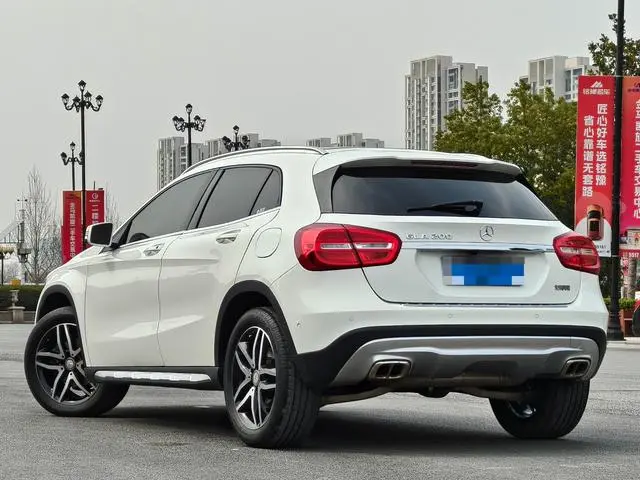 Mercedes-Benz Mercedes-Benz GLA GLA 200 fashion type